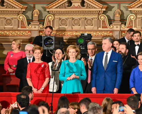 Concertul Regal Caritabil - spectacol-eveniment al generozității și valorilor autentice în sprijinul tinerilor talentați ai României