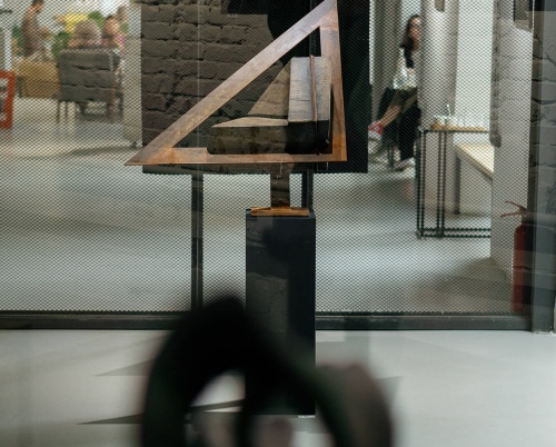 Meron Gallery găzduiește expoziția ALREADY, NOT YET by ATELIER PLUS