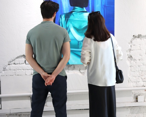 Arta invadează orașul: Meron Gallery și Dimensional X Studios prezintă o campanie inedită în promovarea artei prin CGI