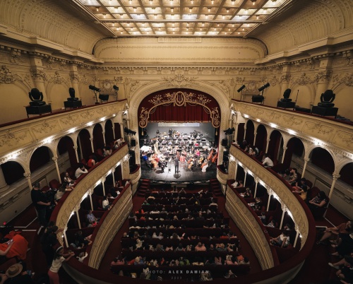  Teatrul Odeon pune în vânzare biletele pentru seria de concerte din cadrul Festivalului Enescu dedicată copiilor