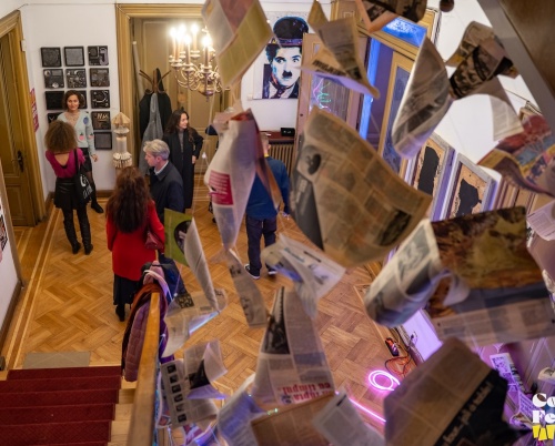 Tur ghidat în expozițiile Collage Festival & concert Alex Ștefănescu pe 2 noiembrie 2025 la Green Hours